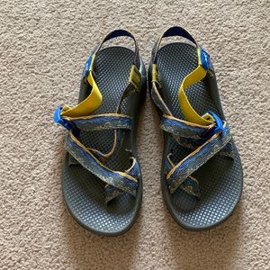 Custom Chacos!! sz 8